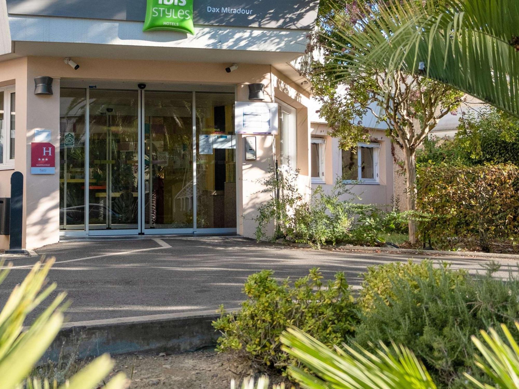 Ibis Styles Dax Centre Hotell Exteriör bild